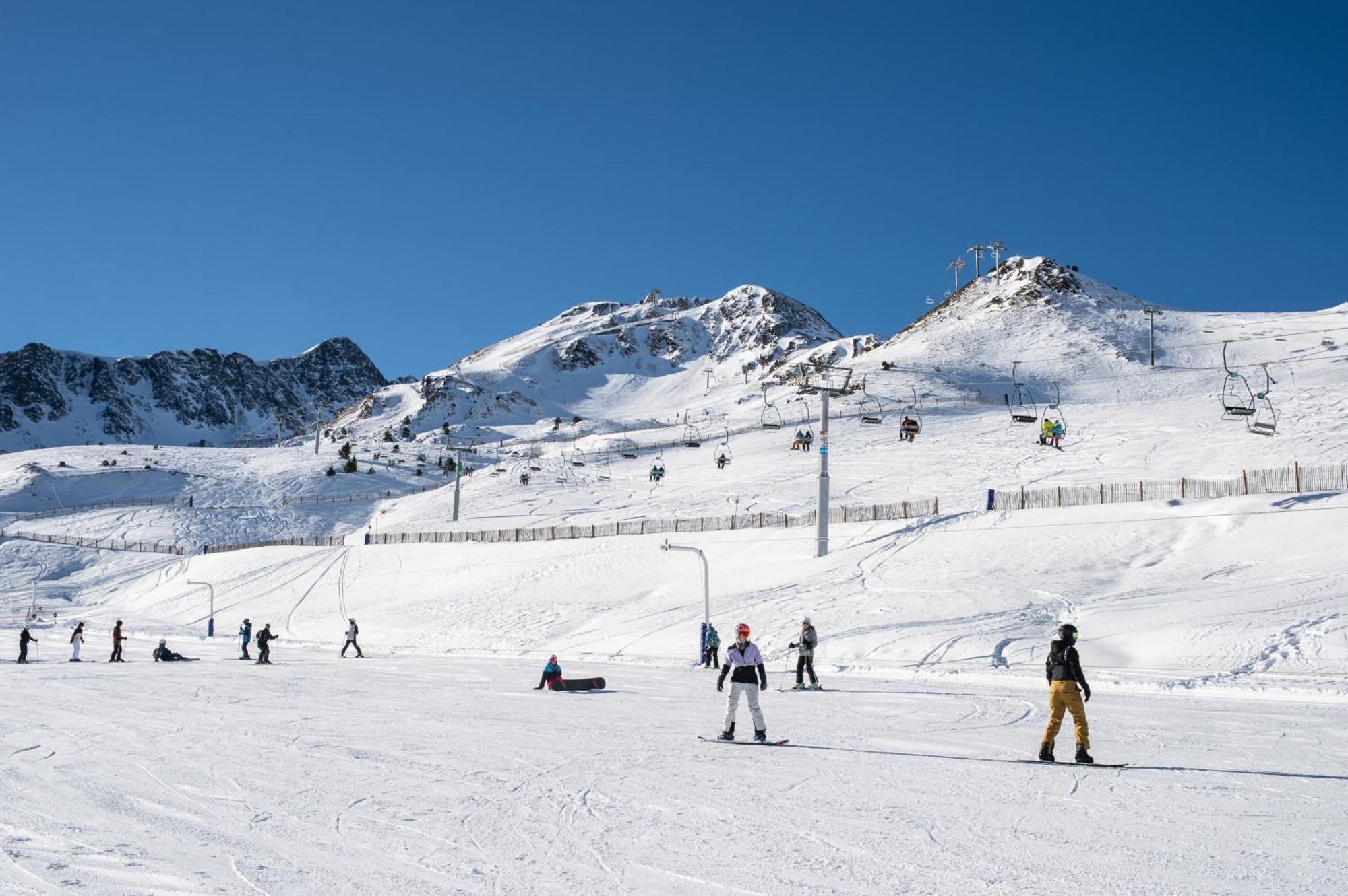 Pierre&Vacances Andorra Sunari Peretol Bordes d'Envalira Exterior foto